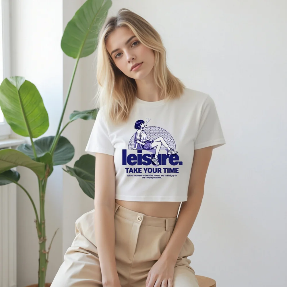 Leisure Crop Top for Women – Relaxed Fit Graphic Tee - Image 9
